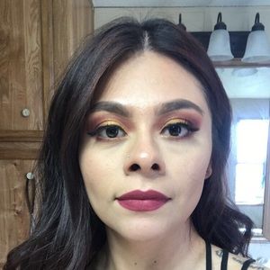 Meet your Posher, Perla